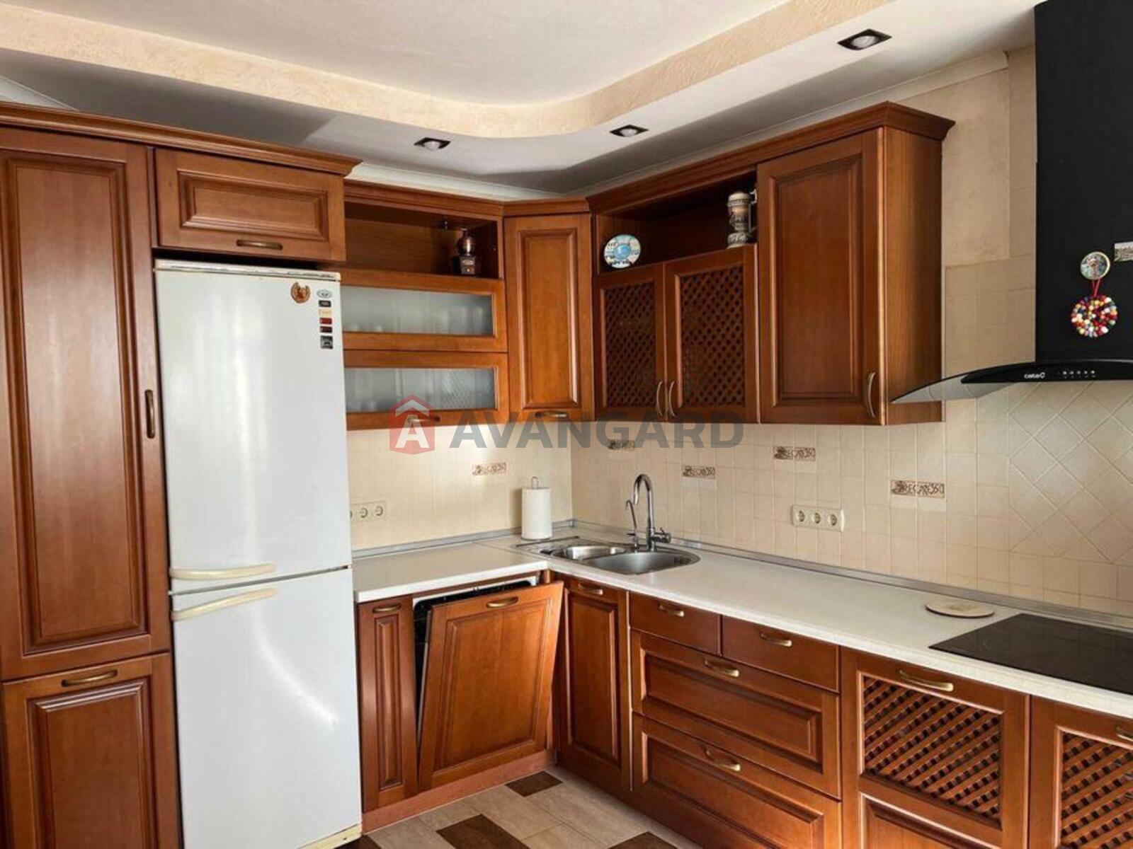 4 ����. ��������, 125/-/14 ��. �., 15/23 ���� ���� 9