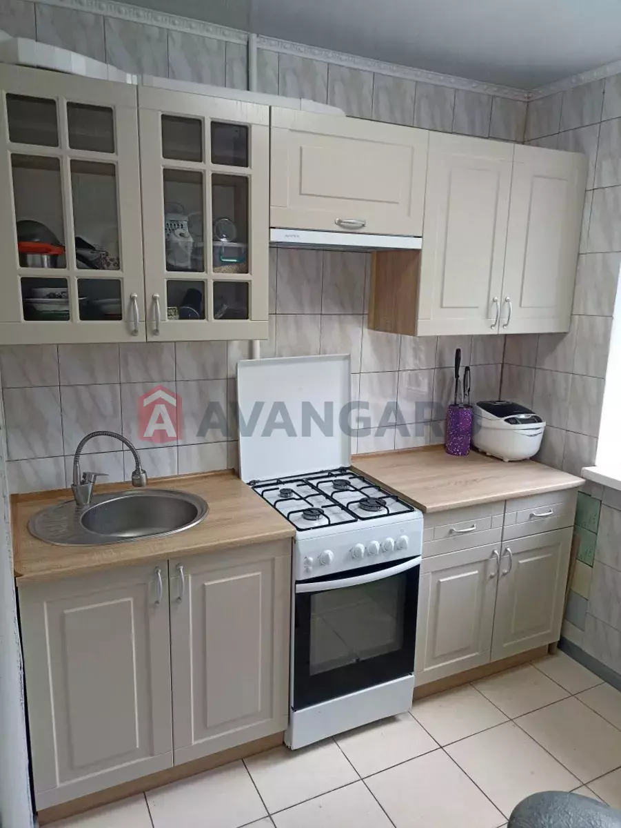 3 ����. ��������, 59/45/6 ��. �., 1/5 ���� ���� 1