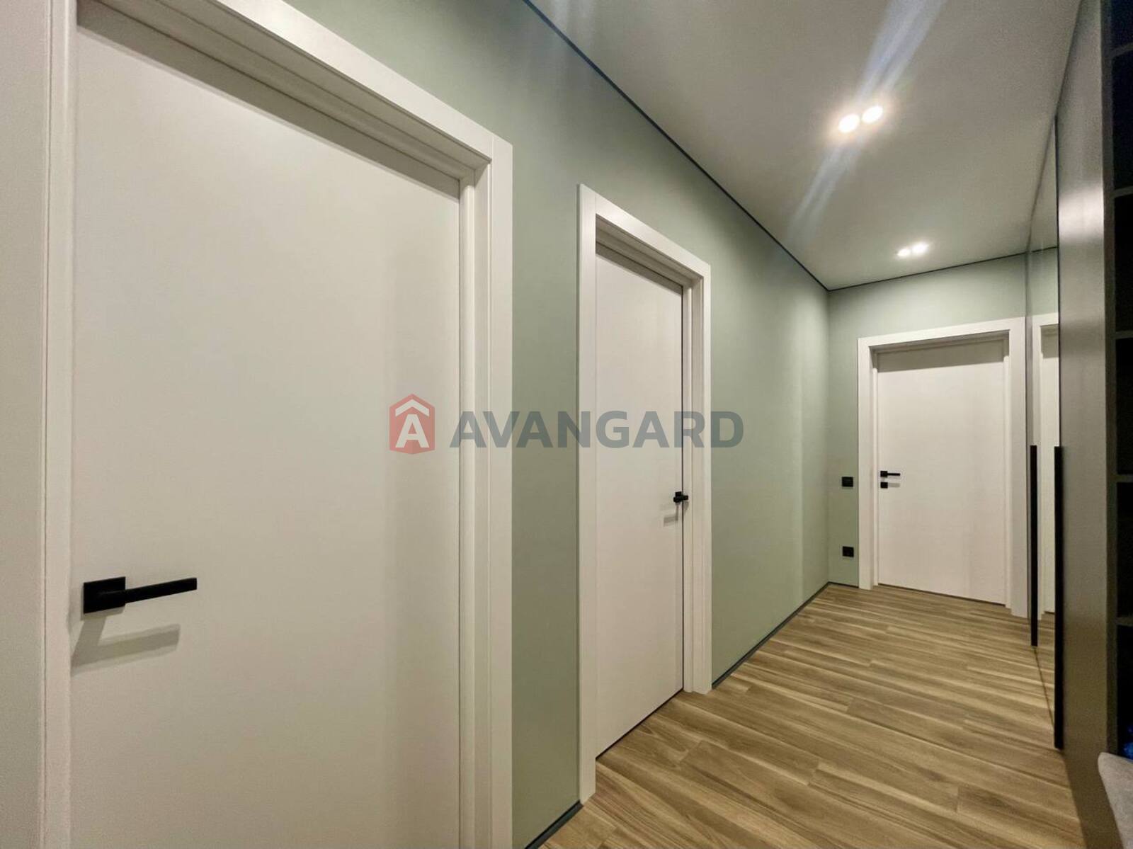 2 ��. ��������, 72/-/10 ��. �., 12/17 ������ ���� 18