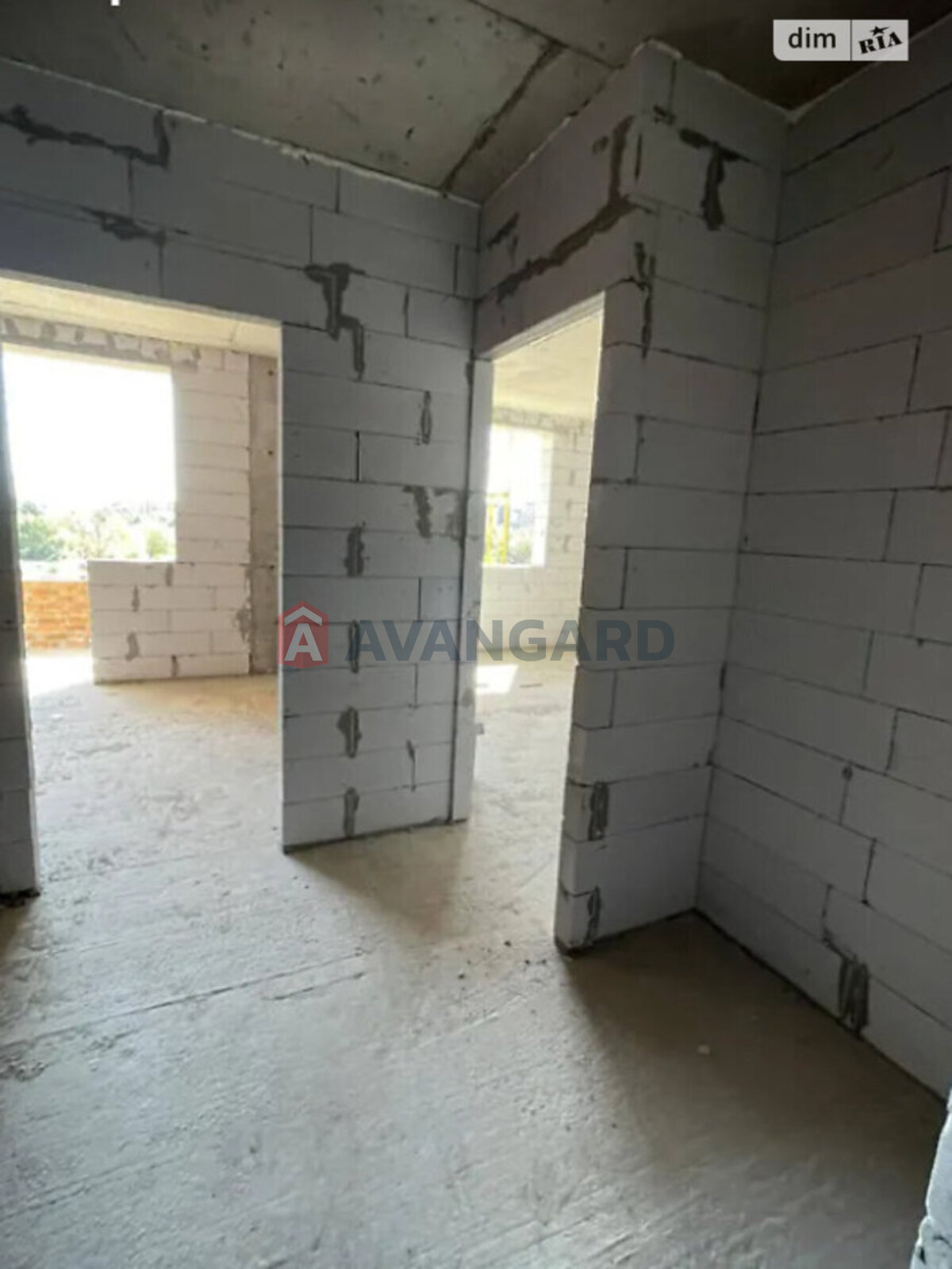 1 ��. ��������, 48/17/10 ��. �., 16/16 ������ ���� 4