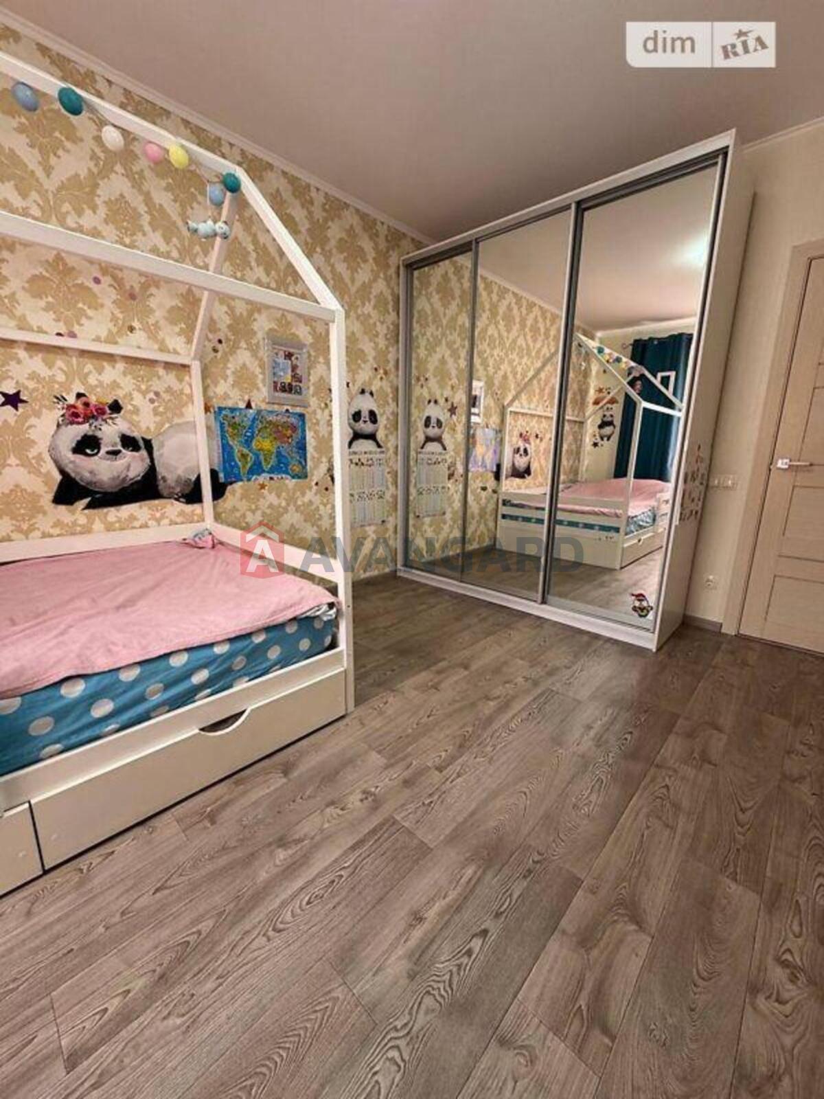 2 ����. ��������, 62/32/16 ��. �., 11/11 ���� ���� 9