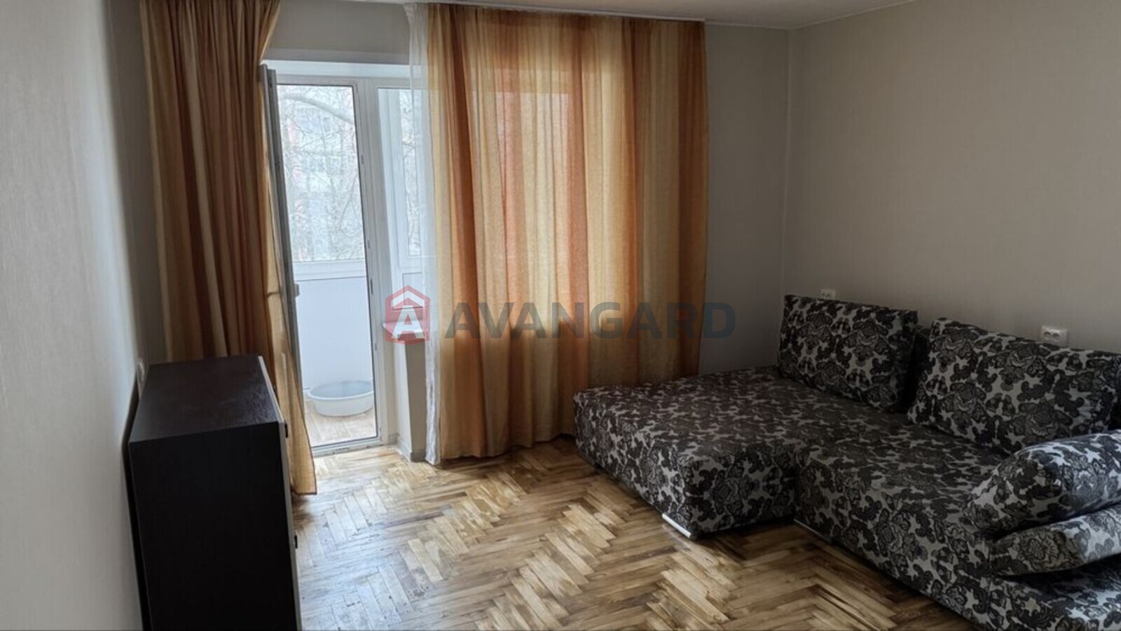 1 ��. ��������, 37/-/7 ��. �., 2/5 ������ ���� 1