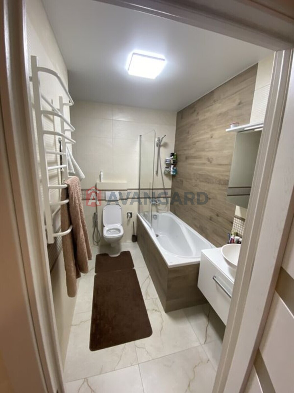 2 ��. ��������, 80/-/18 ��. �., 9/12 ������ ���� 7