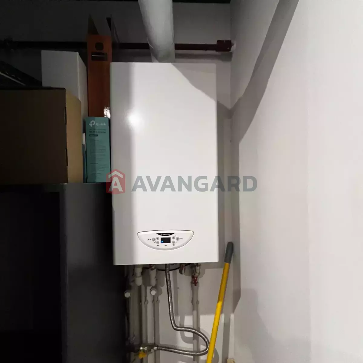 1 . , 43/-/- . ., 7/10   8