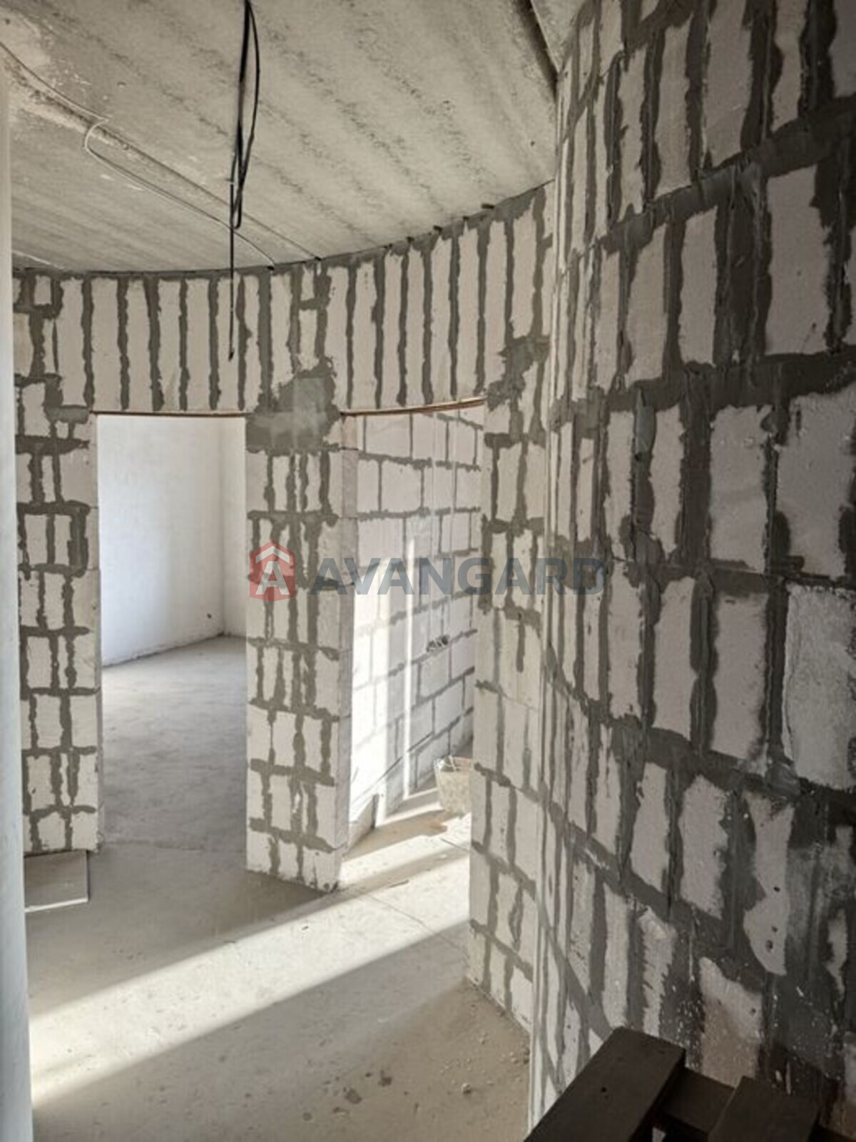 3 ����. ��������, 124/-/30 ��. �., 10/13 ���� ���� 7