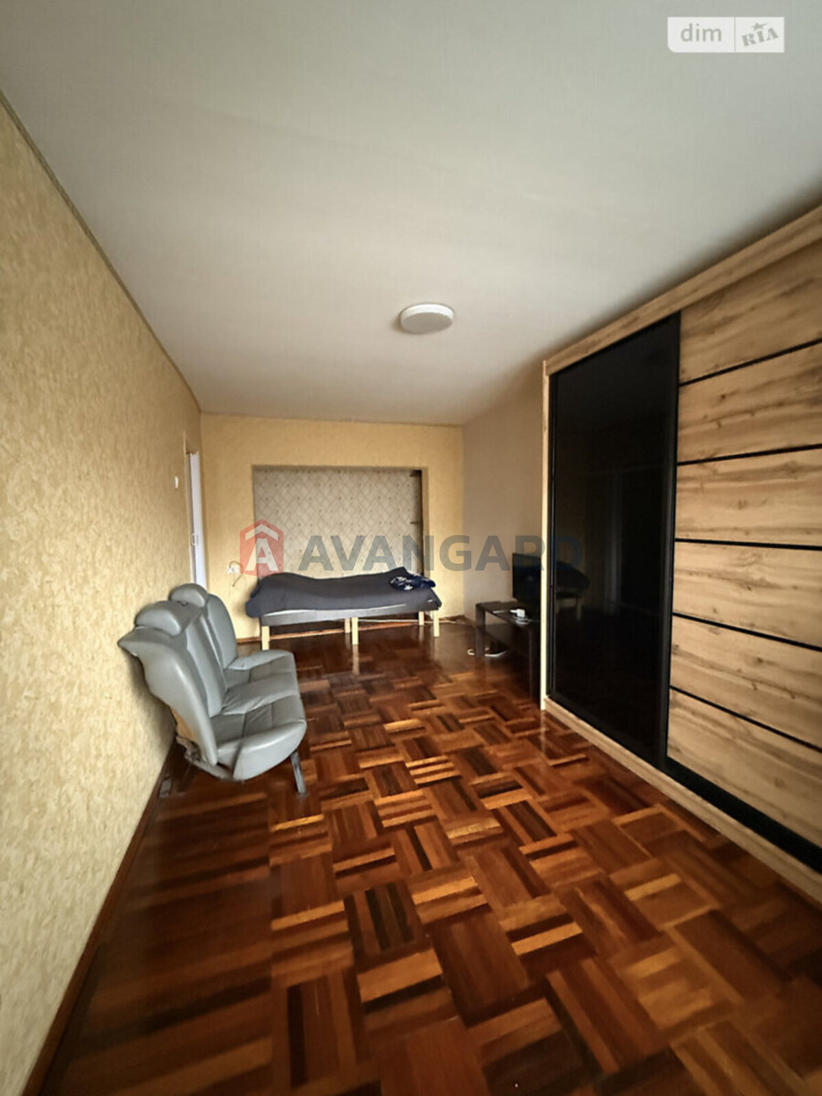 1 ��. ��������, 36/-/- ��. �., 6/9 ������ ���� 30