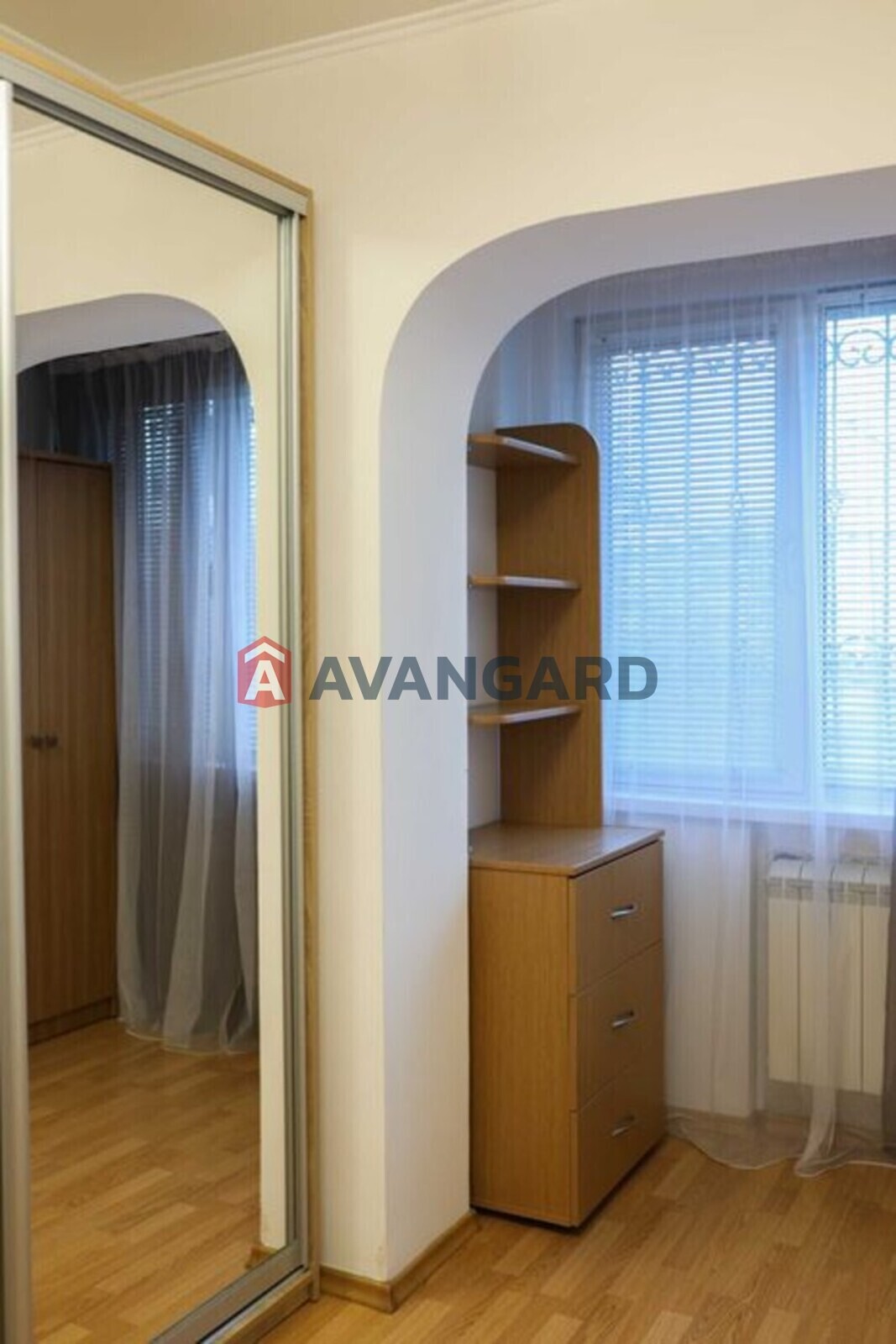 3 ����. ��������, 65/-/12 ��. �., 1/9 ���� ���� 19