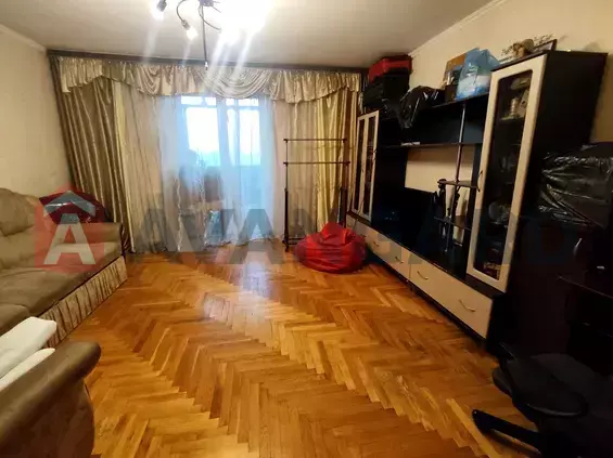 4 . , 79/53/8 . ., 9/9   7