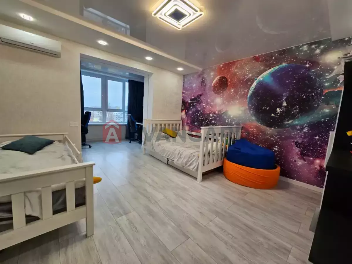 2 ��. ��������, 95/-/- ��. �., 9/11 ������ ���� 5