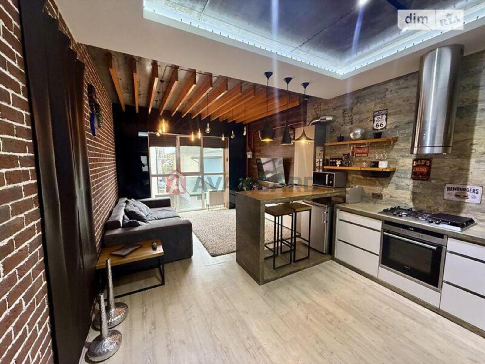 2 ��. ��������, 53/18/25 ��. �., 3/5 ������ ���� 1