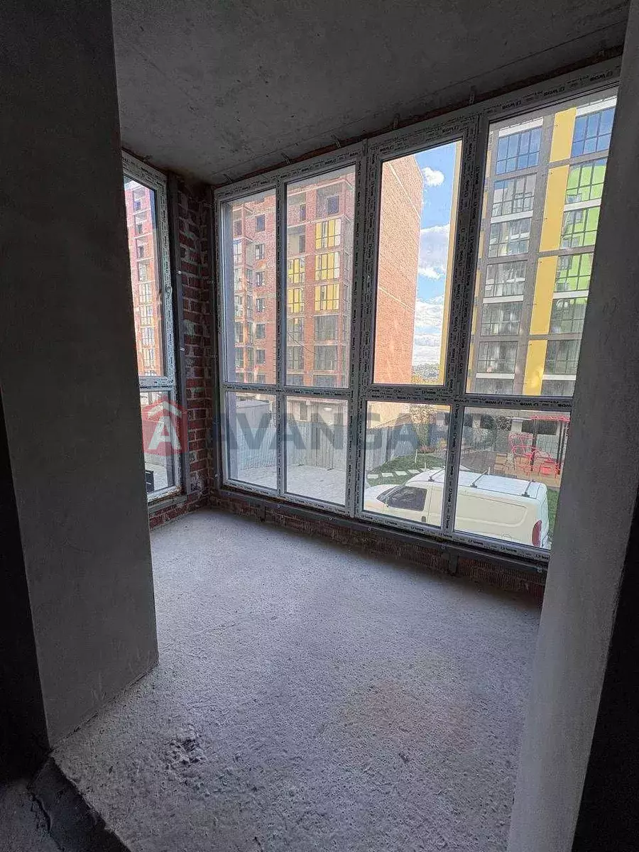 2 ��. ��������, 73/-/33 ��. �., 2/10 ������ ���� 10