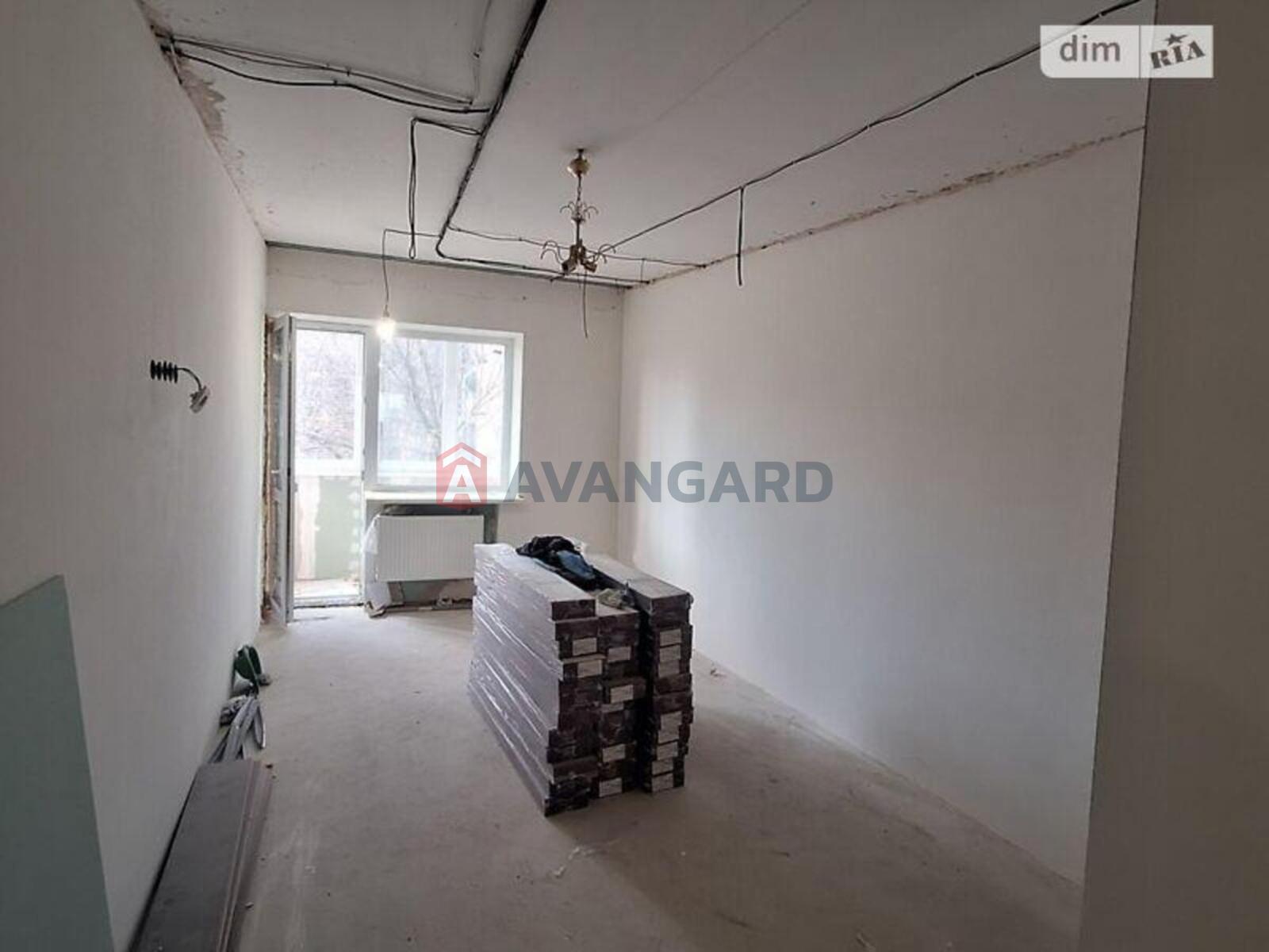 3 ��. ��������, 64/45/8 ��. �., 5/5 ������ ���� 22