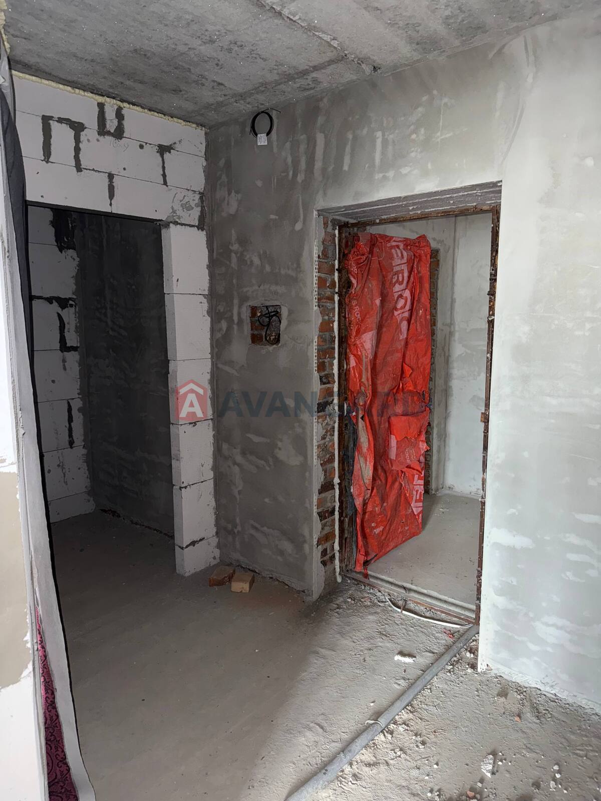 1 ����. ��������, 47.5/18.4/17.4 ��. �., 9/9 ���� ���� 2