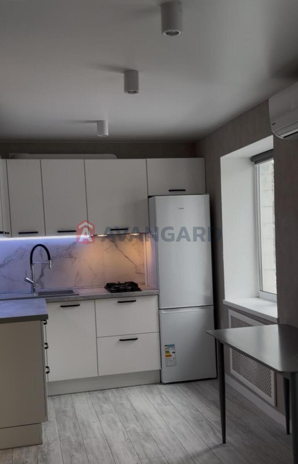 1 ����. ��������, 33/12/15 ��. �., 2/5 ���� ���� 6