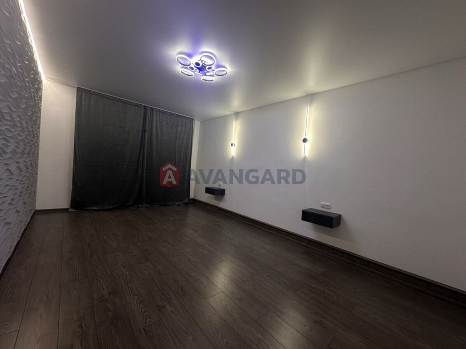 3 ��. ��������, 73/-/10 ��. �., 1/10 ������ ���� 4