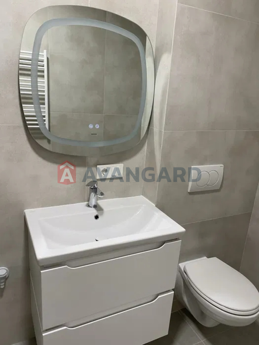 1 ����. ��������, 43/-/11 ��. �., 5/10 ���� ���� 8