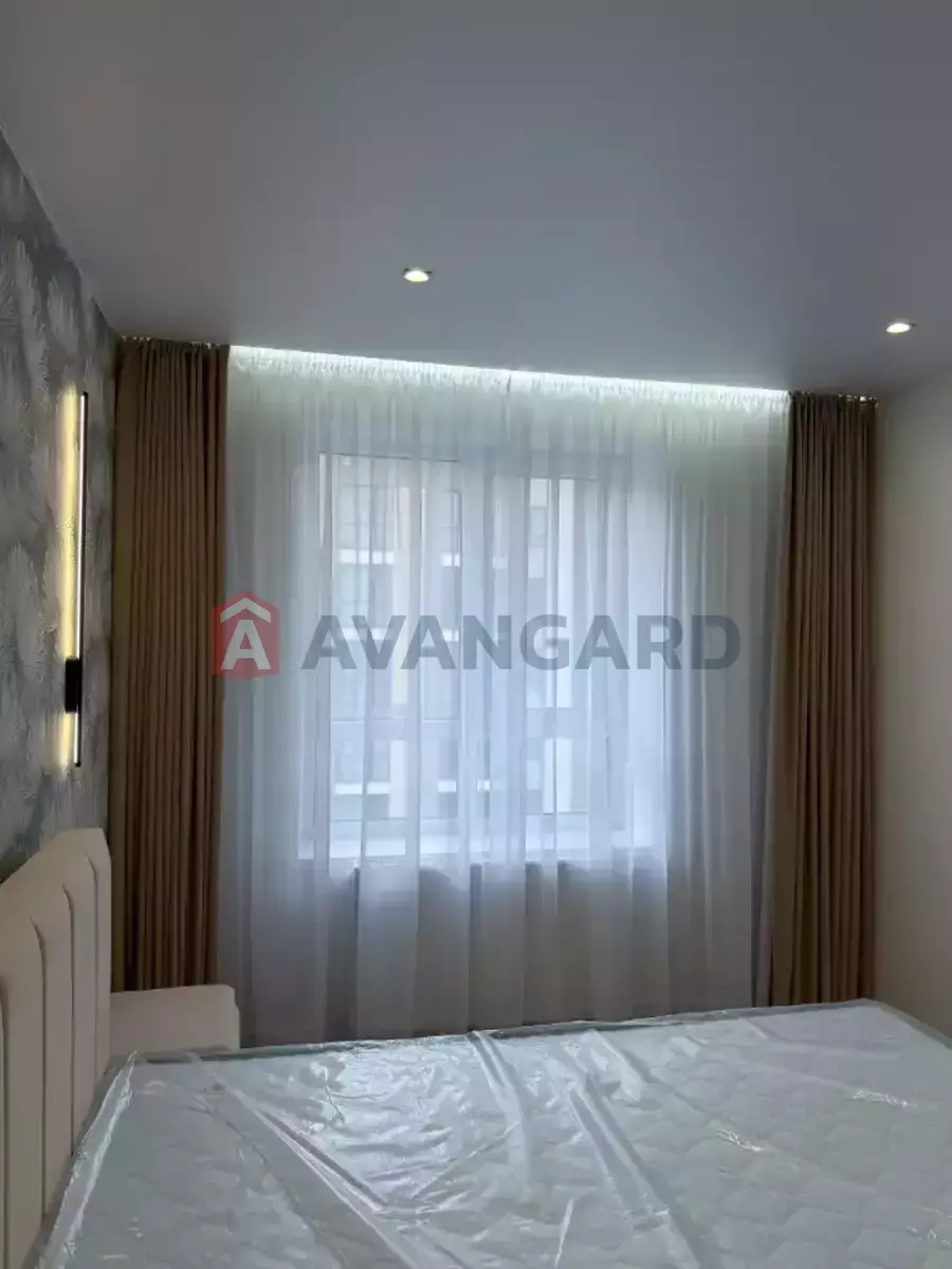 2 ��. ��������, 45/-/- ��. �., 9/10 ������ ���� 13