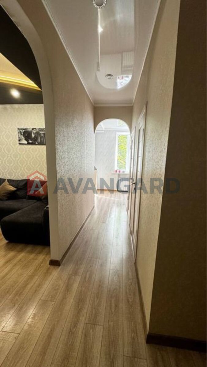 2 ��. ��������, 46/-/6 ��. �., 1/2 ������ ���� 8