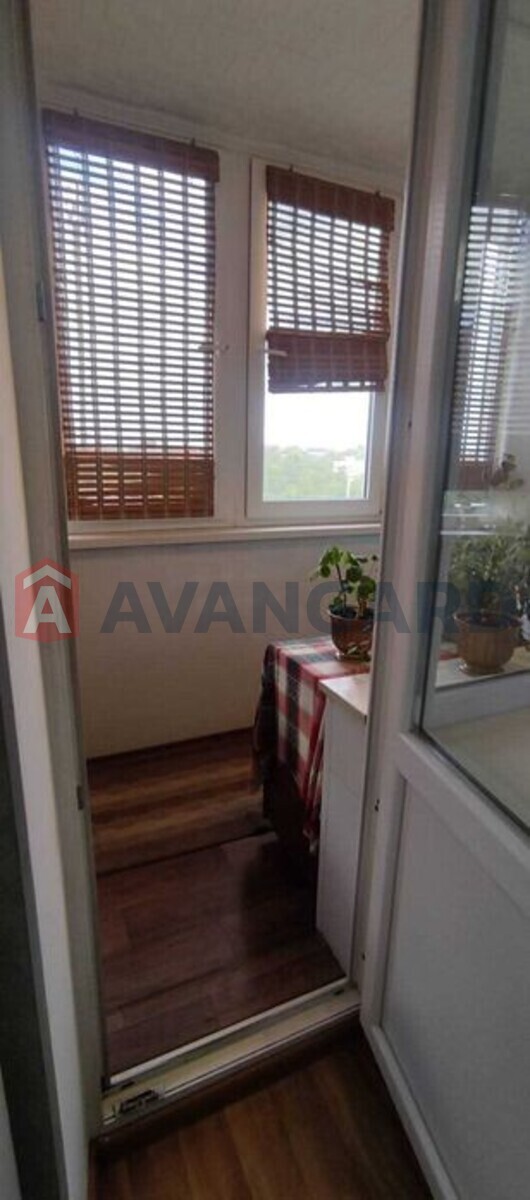 3 ����. ��������, 60/-/8 ��. �., 3/5 ���� ���� 9