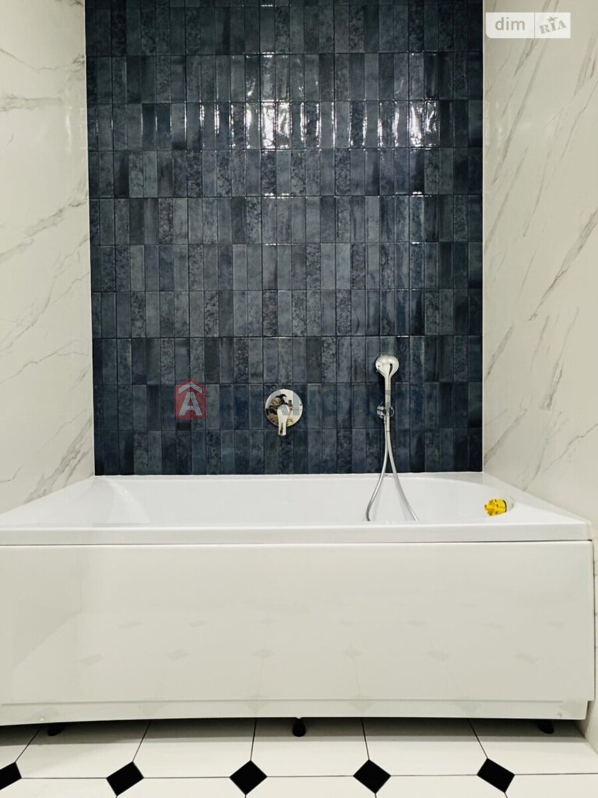 2 ��. ��������, 61/-/26 ��. �., 5/5 ������ ���� 19