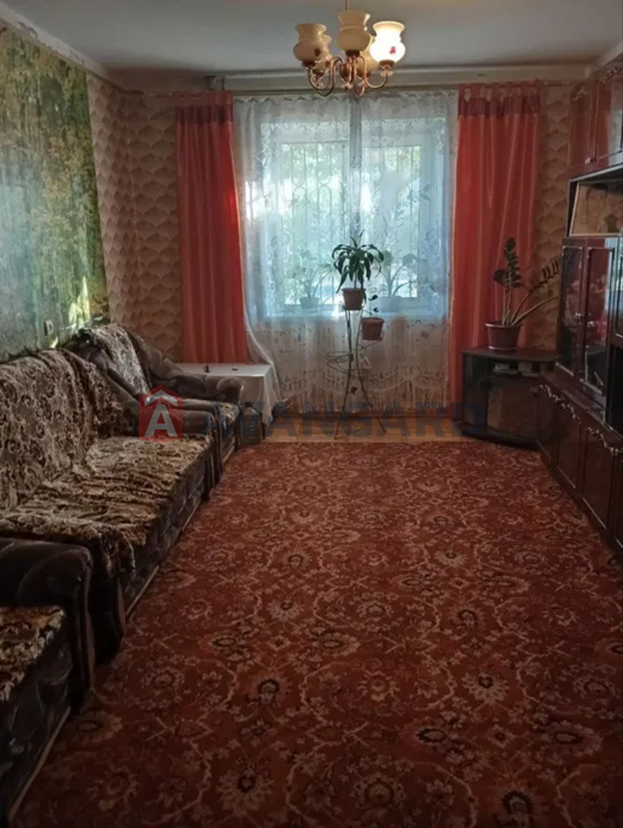 4 ��. ��������, 87/-/10 ��. �., 1/10 ������ ���� 1