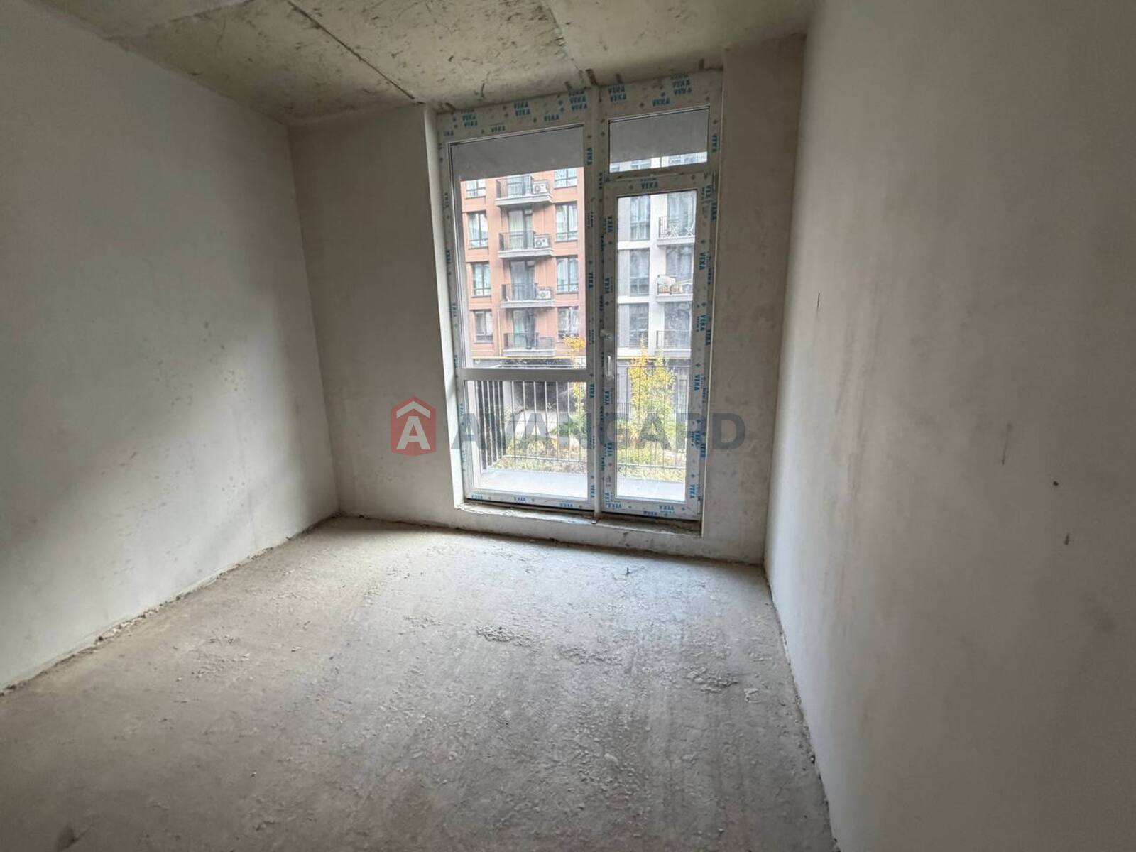 2 ��. ��������, 73/32/26 ��. �., 2/8 ������ ���� 13