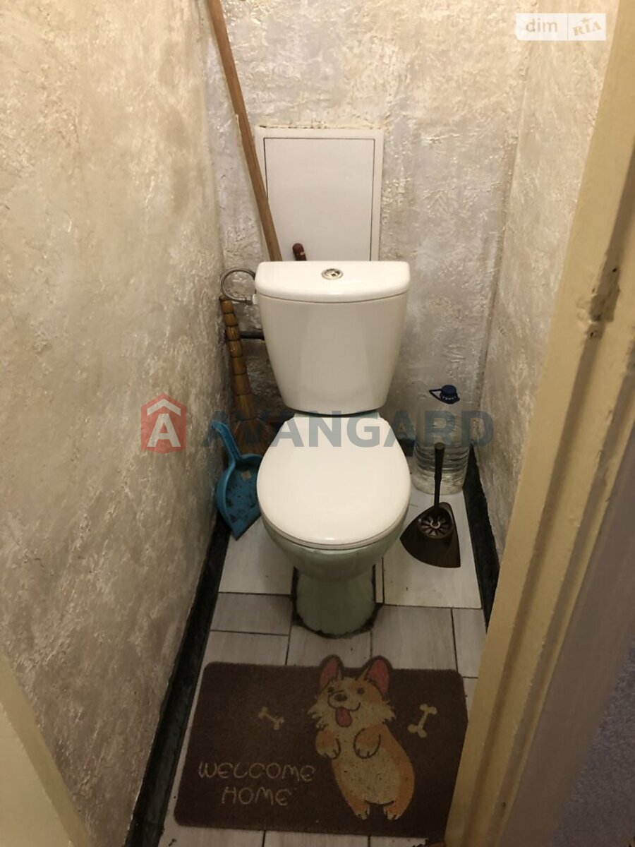 2 ��. ��������, 39/-/- ��. �., 4/5 ������ ���� 3