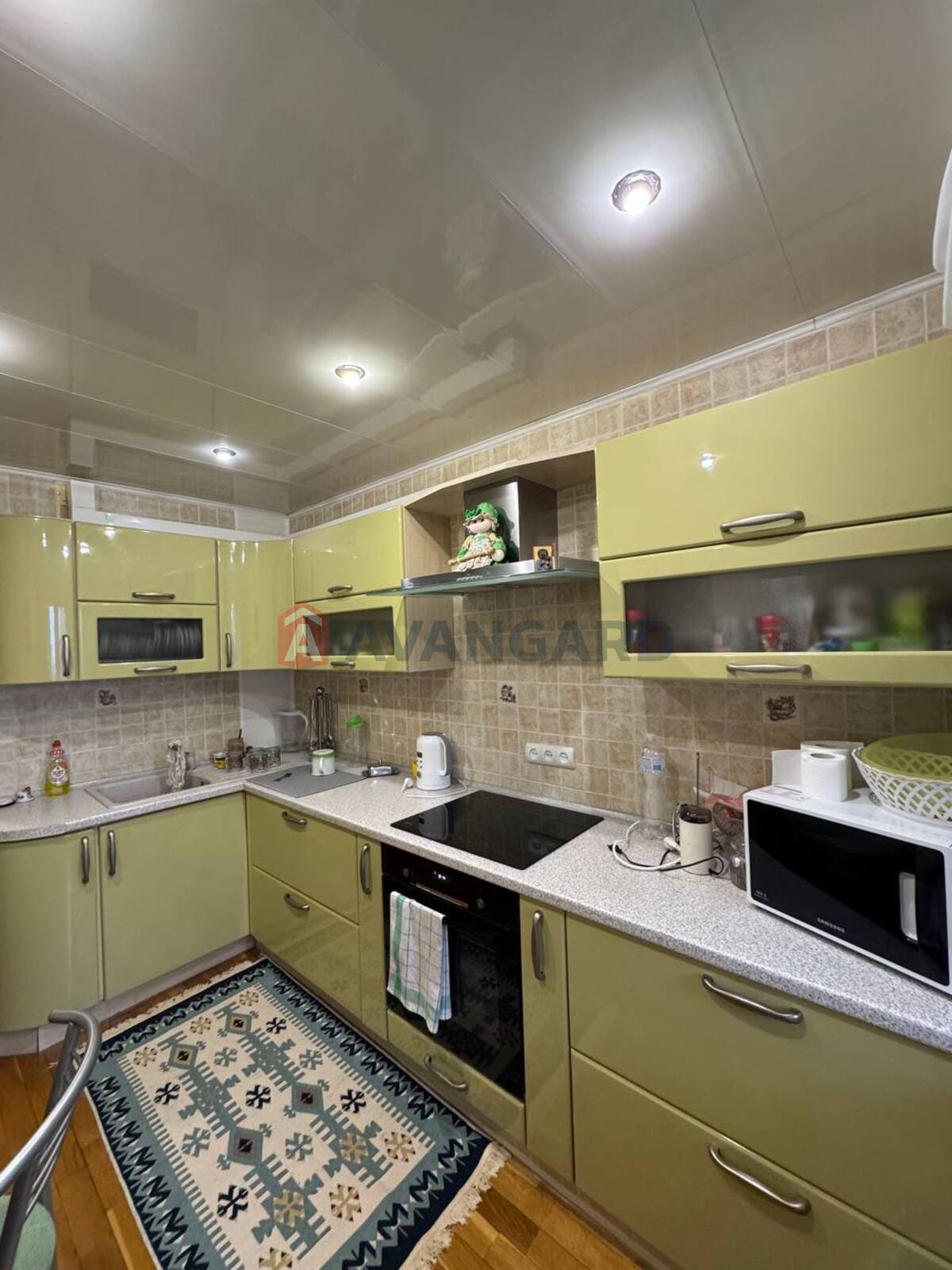 3 ��. ��������, 70/-/10 ��. �., 9/16 ������ ���� 10