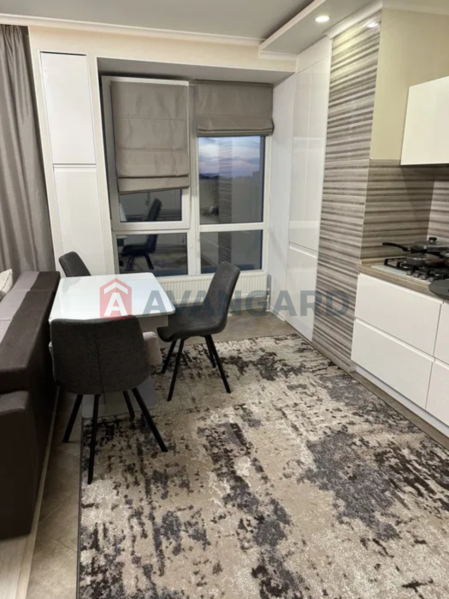 2 ��. ��������, 61/-/15 ��. �., 9/10 ������ ���� 2