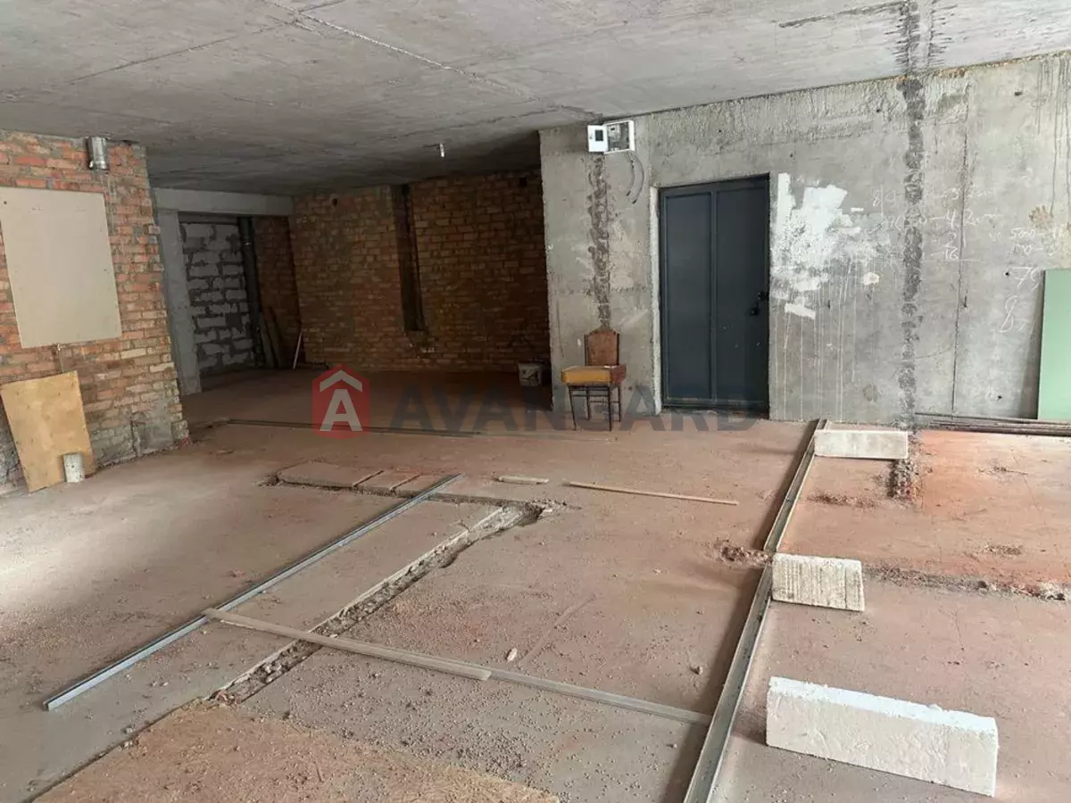 3 ��. ��������, 107/-/45 ��. �., 1/5 ������ ���� 11