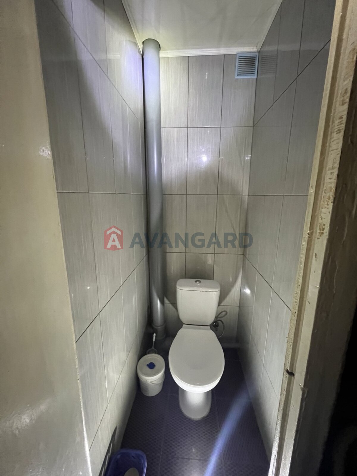 2 ����. ��������, 51.7/30.9/8 ��. �., 10/10 ���� ���� 5