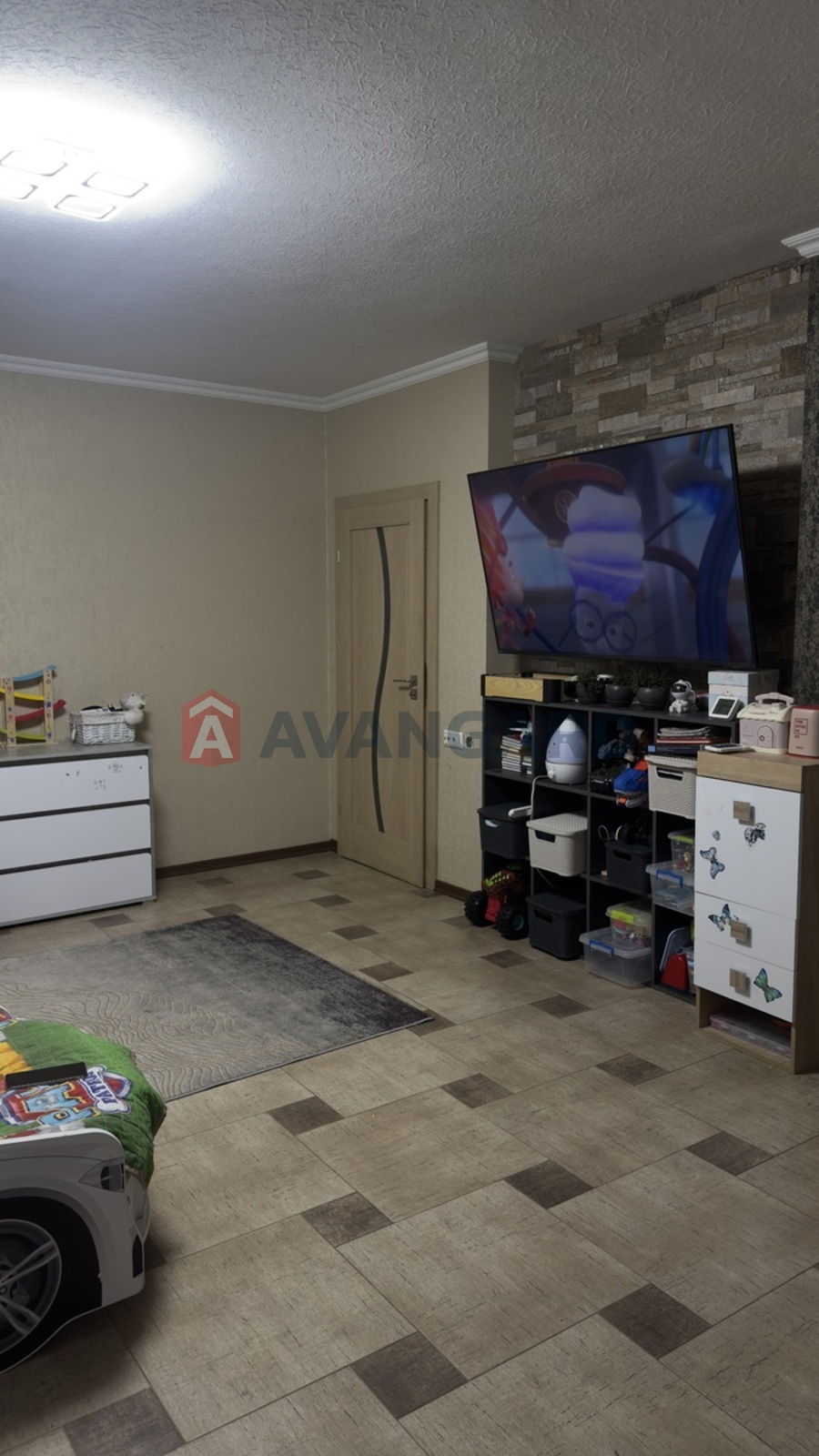 2 ��. ��������, 78/46/11 ��. �., 9/18 ������ ���� 12