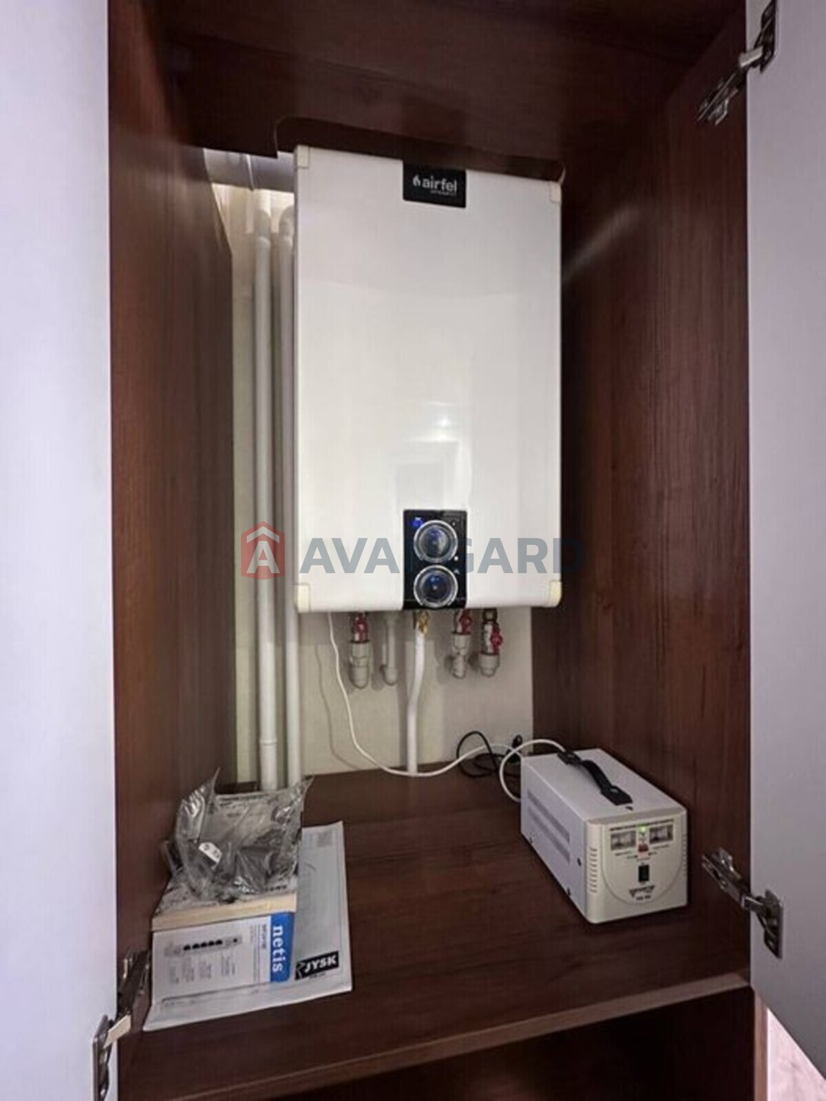 2 ��. ��������, 68/-/12 ��. �., 8/10 ������ ���� 15