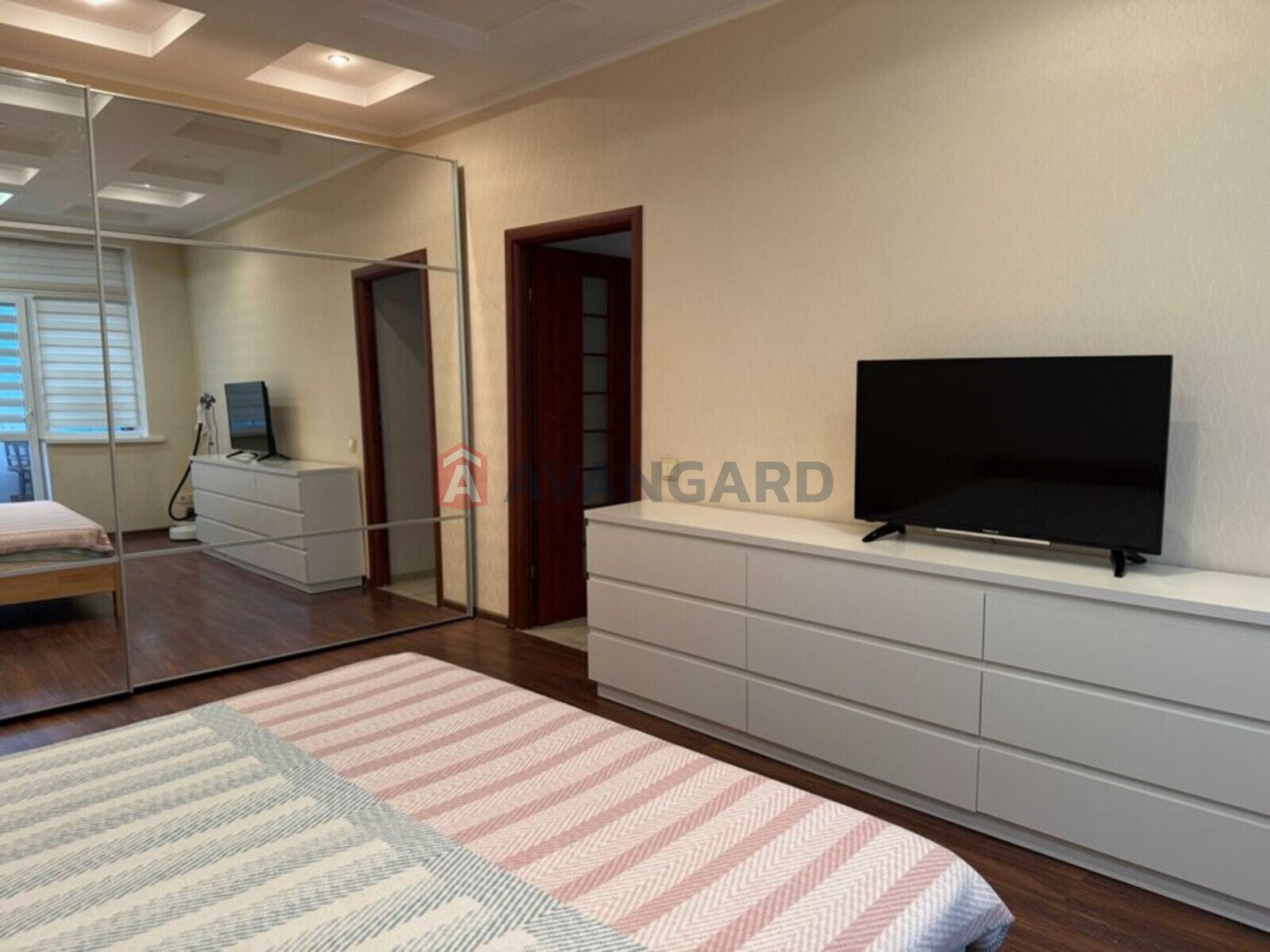 2 . , 55/-/23 . ., 4/4   16