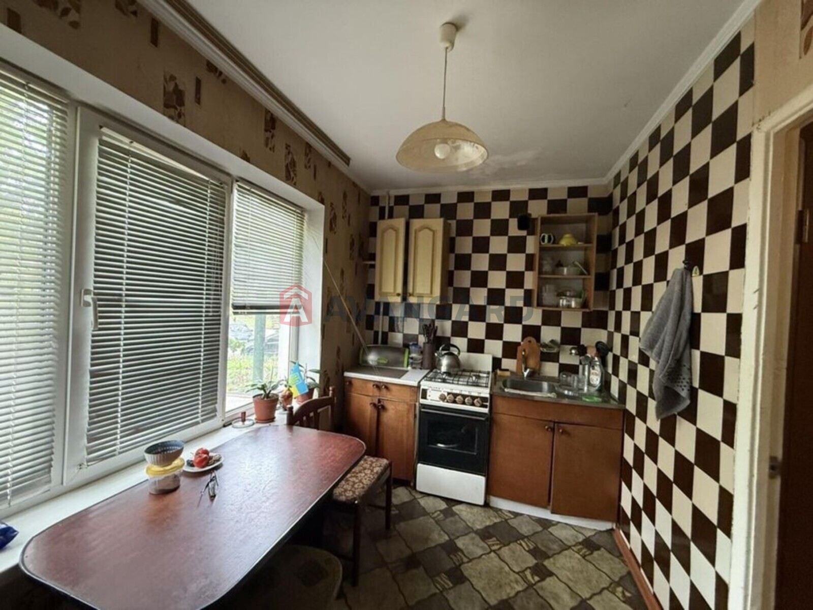 3 ��. ��������, 68/-/14 ��. �., 1/9 ������ ���� 11