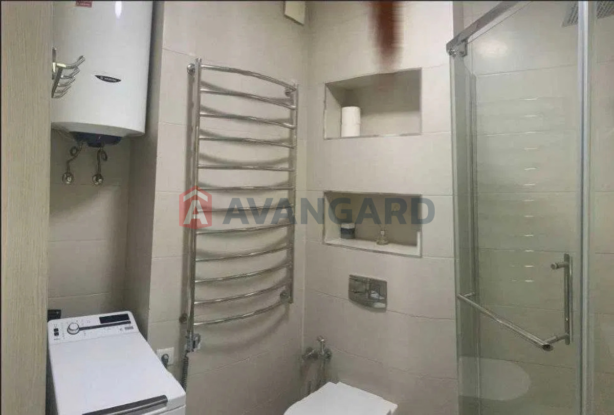 1 ����. ��������, 31/-/8 ��. �., 18/25 ���� ���� 9