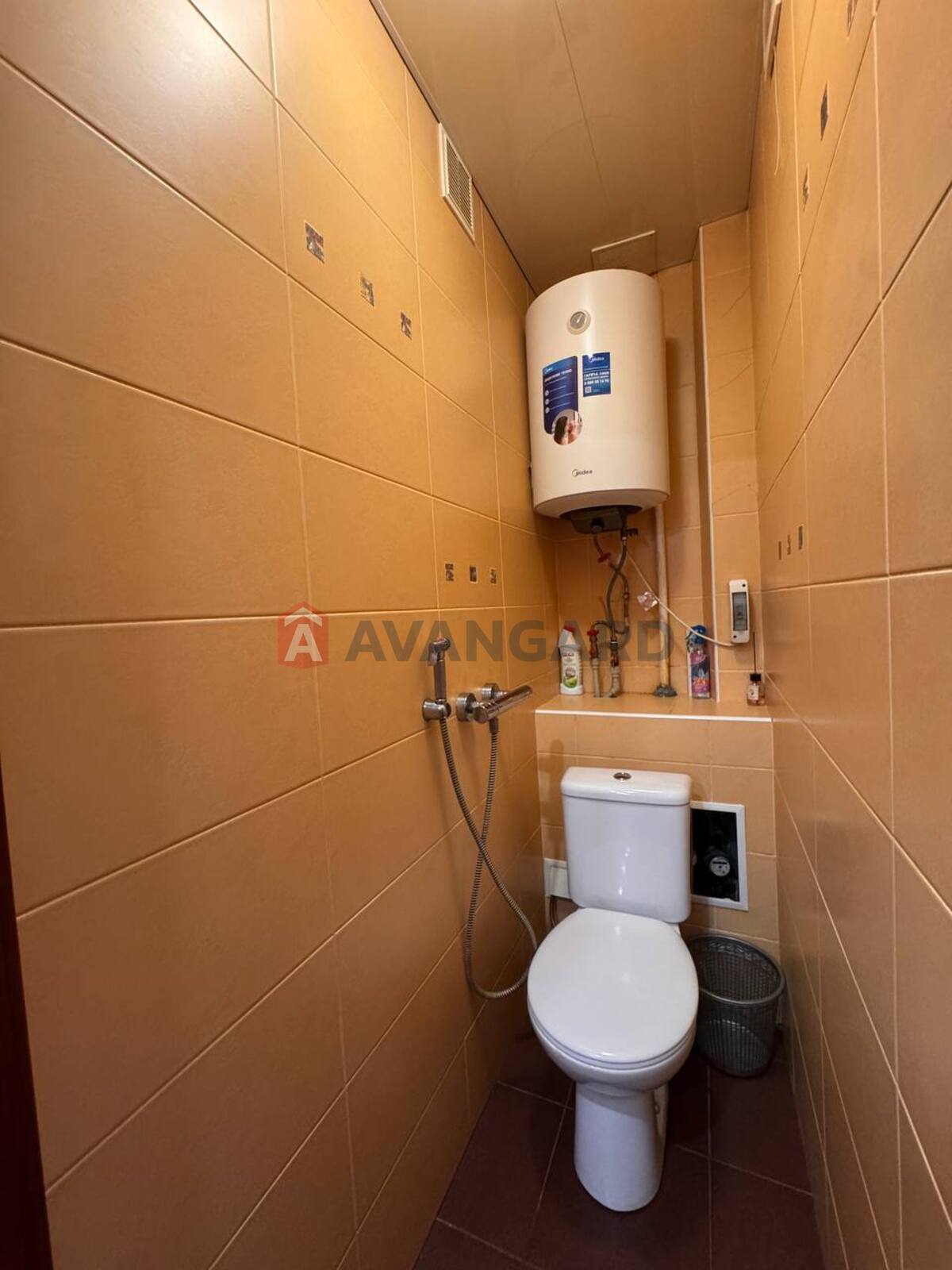 3 ��. ��������, 65/-/10 ��. �., 9/9 ������ ���� 22