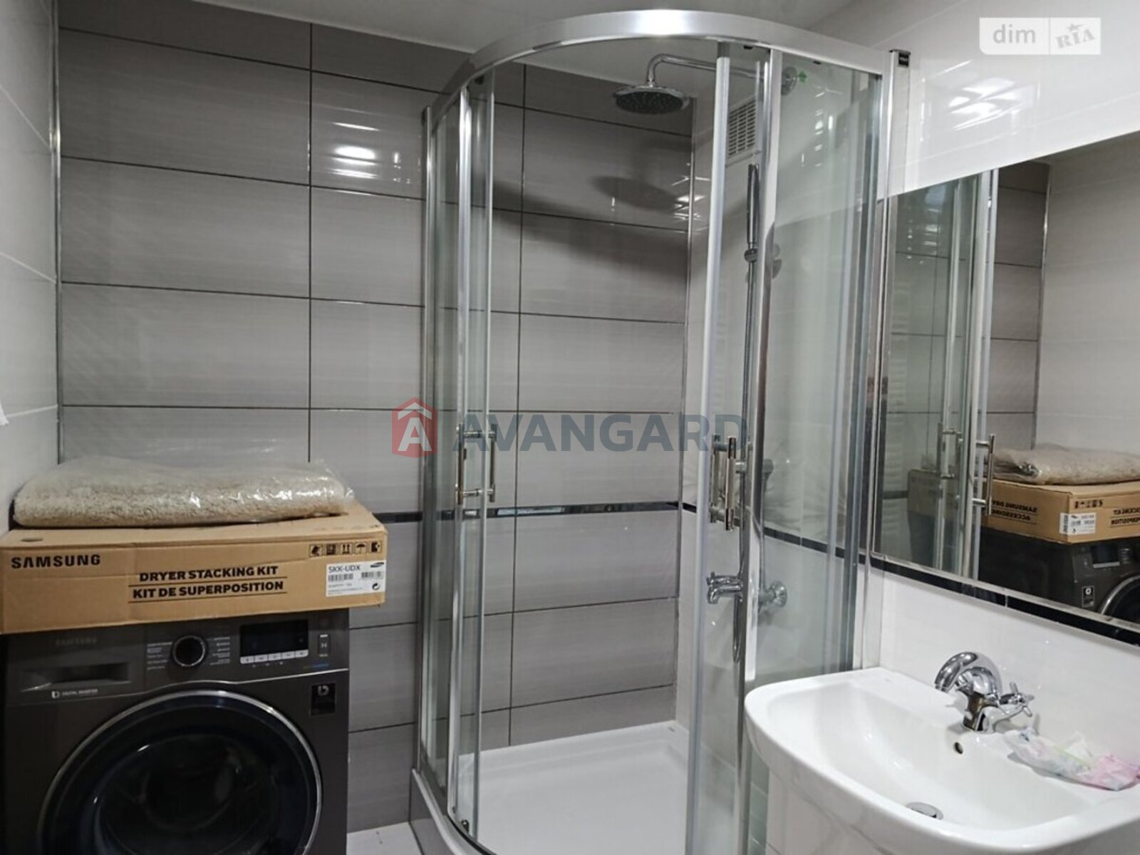 1 ��. ��������, 50/20/10 ��. �., 9/9 ������ ���� 8