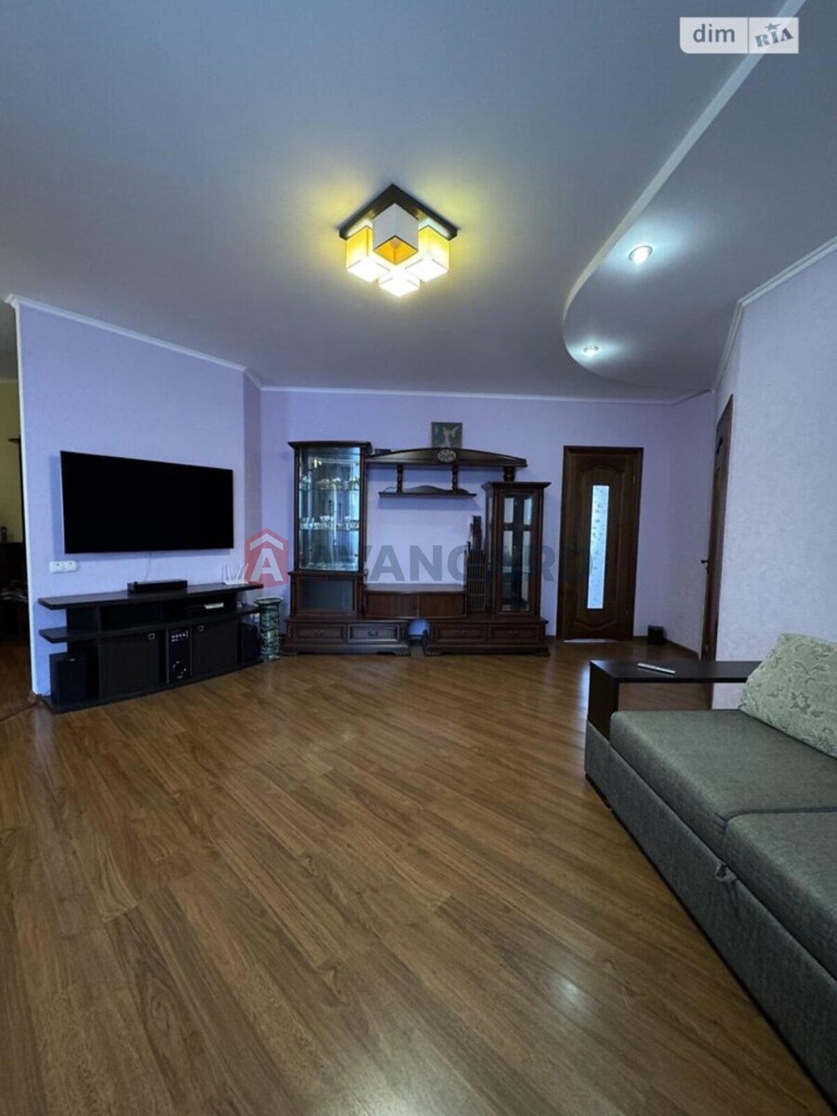 3 ��. ��������, 89/-/13 ��. �., 8/9 ������ ���� 12