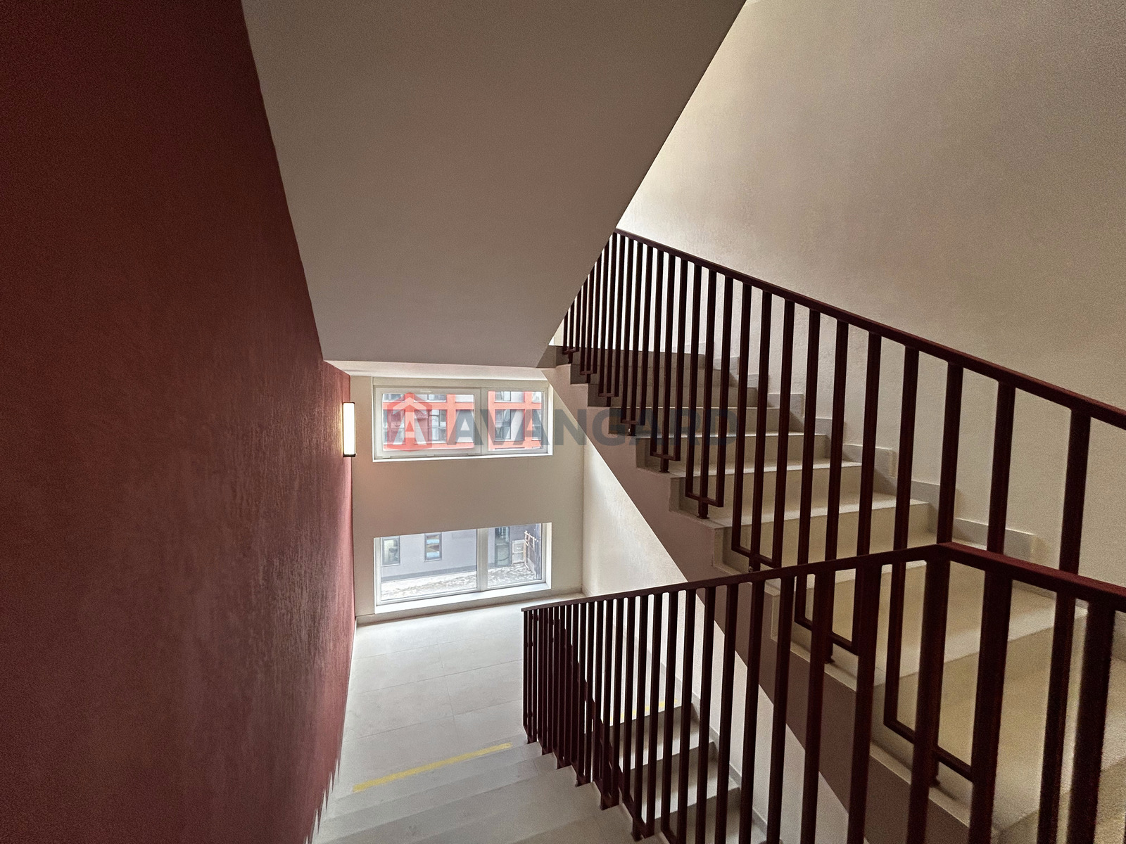 2 ��. ��������, 56.6/28.6/14.2 ��. �., 6/7 ������ ���� 7