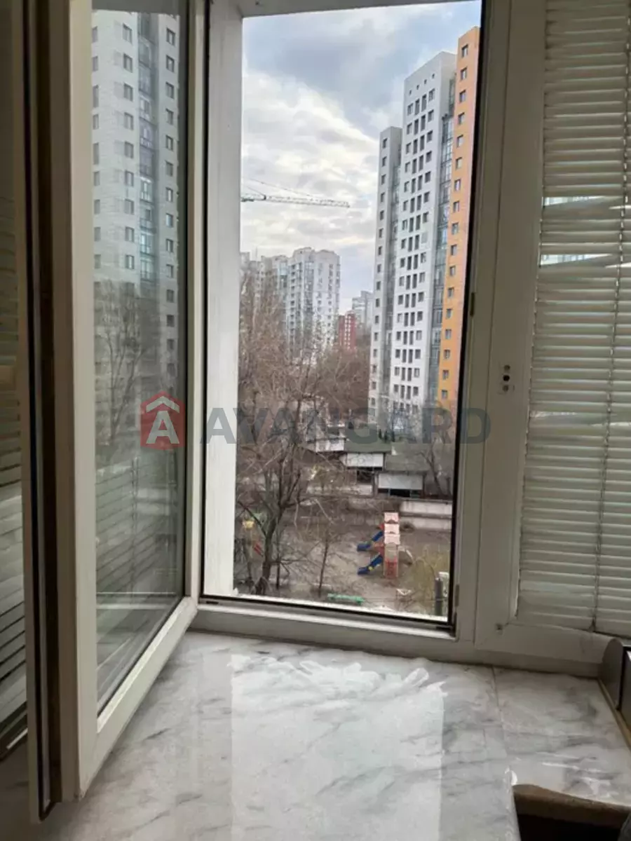 4 . , 75/-/7 . ., 5/9   16