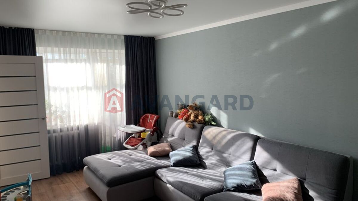 3 ��. ��������, 56/-/6 ��. �., 4/5 ������ ���� 1