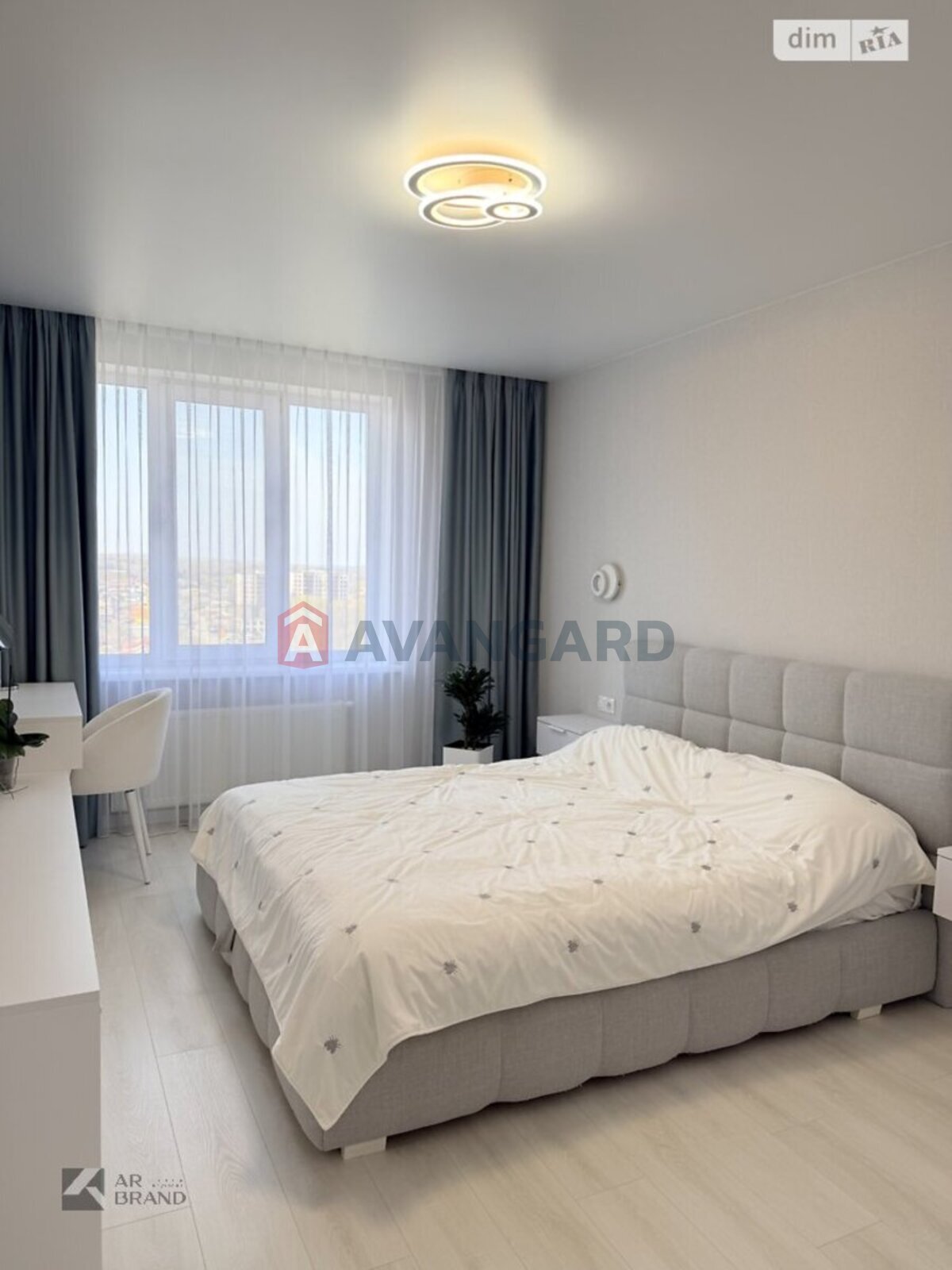 2 ��. ��������, 73/43/12 ��. �., 15/16 ������ ���� 11