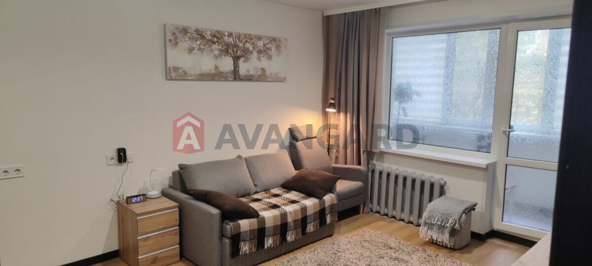 1 . , 35/-/7 . ., 1/9   1