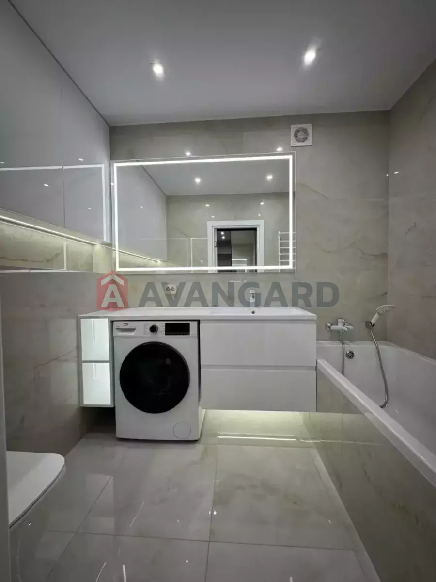 2 ��. ��������, 46/-/- ��. �., 8/10 ������ ���� 2