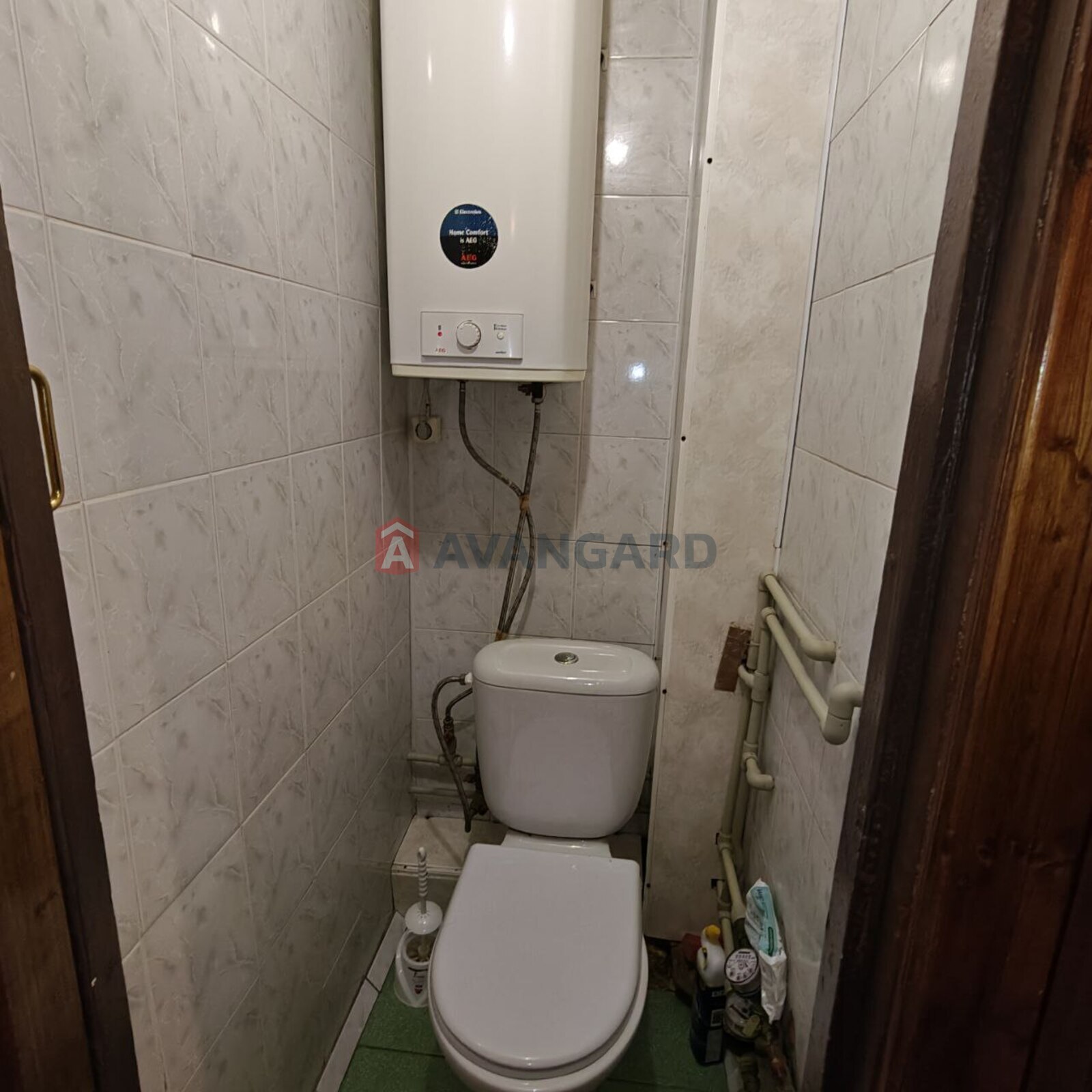 3 ��. ��������, 70/42/8 ��. �., 2/9 ������ ���� 14