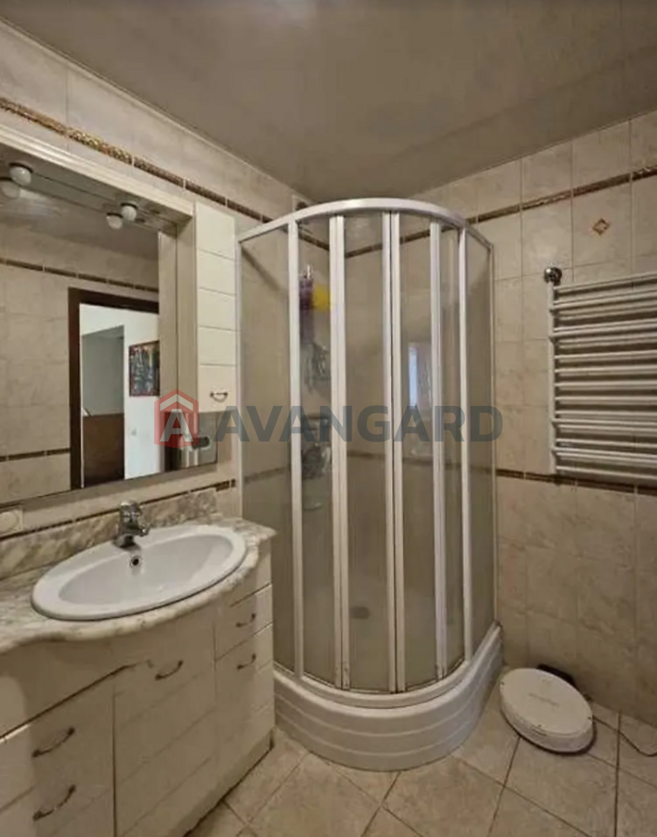 3 . , 69/48/8 . ., 8/10   5