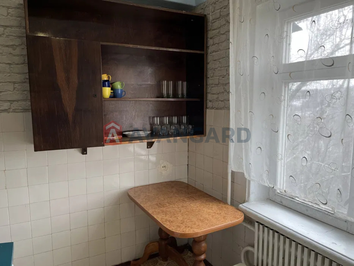 2 ��. ��������, 45/-/9 ��. �., 3/5 ������ ���� 3