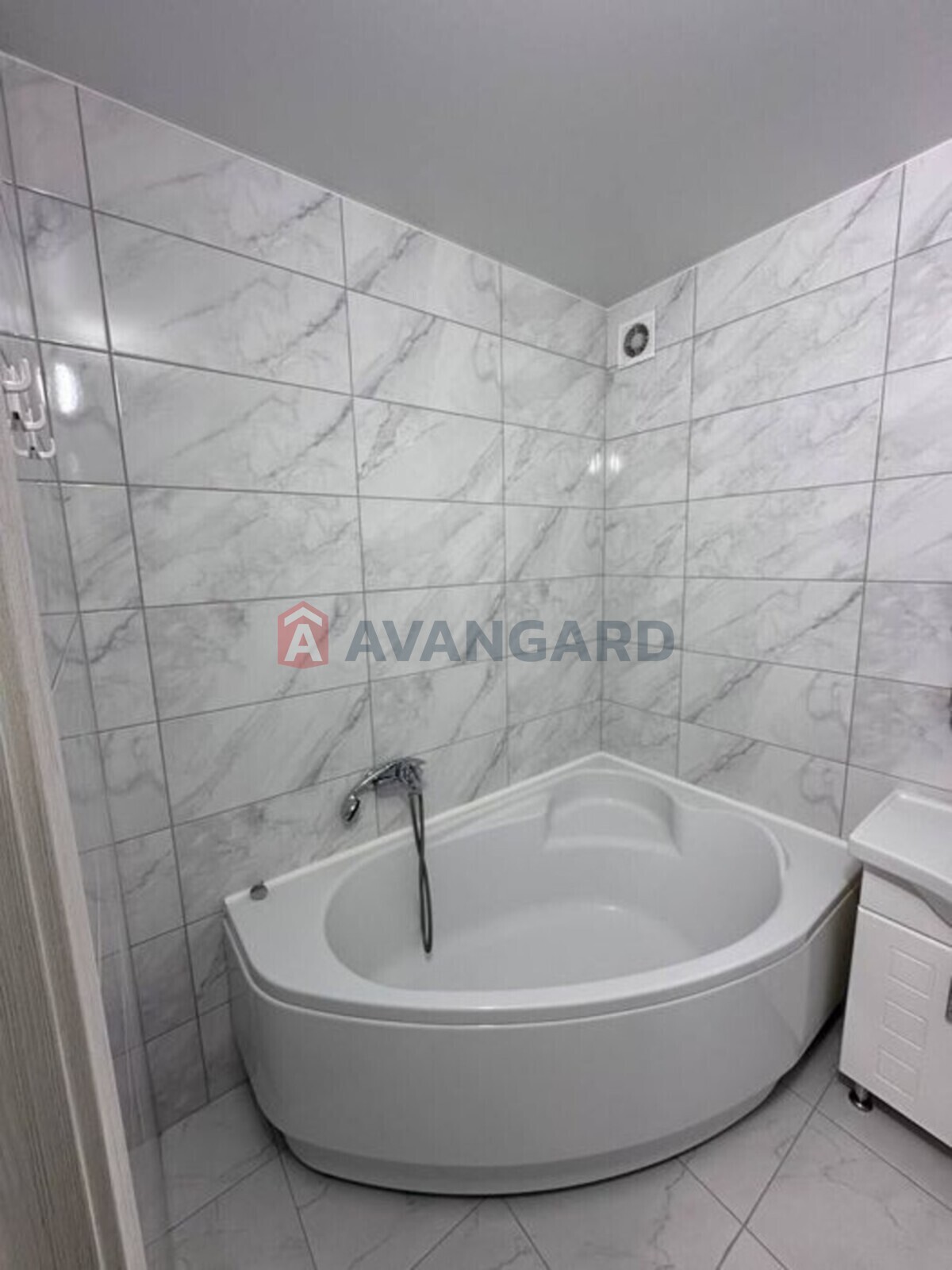 2 ��. ��������, 68/-/12 ��. �., 8/10 ������ ���� 12