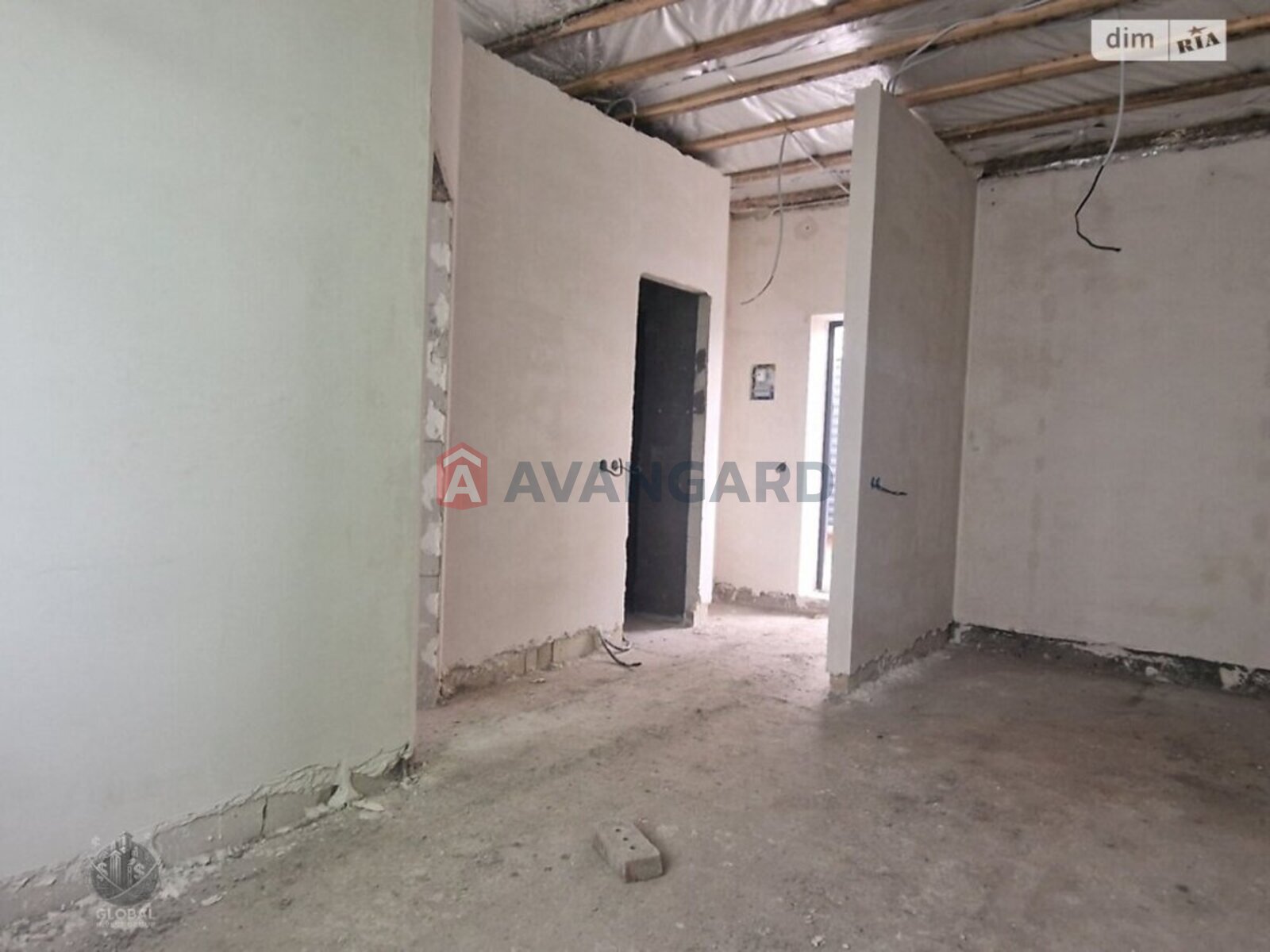 1 ��. ��������, 30/-/10 ��. �., 2/2 ������ ���� 3